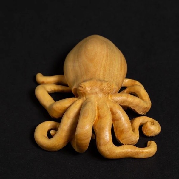 Boxwood Play Hand Tray Toys Solid Wood Handle Creative Arts and Crafts Wood Carving Octopus Small Ornament Sculpture